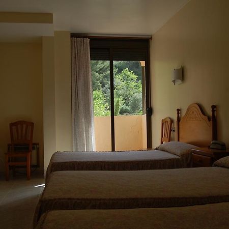 Hotel Llucena Lucena del Cid 外观 照片