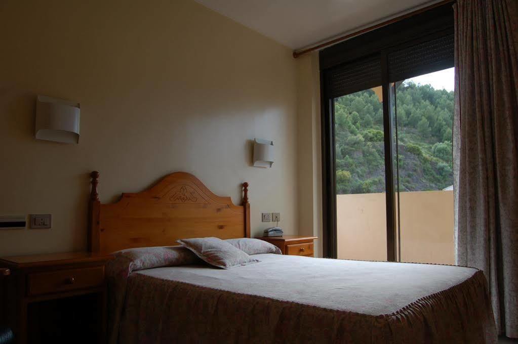 Hotel Llucena Lucena del Cid 外观 照片
